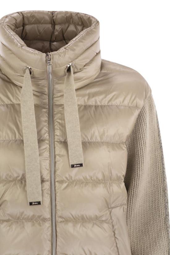 25FW 에르노 울트라라이트 나일론&니트 리조트 자켓  PI00138DR12017Z 1985 Beige - HERNO