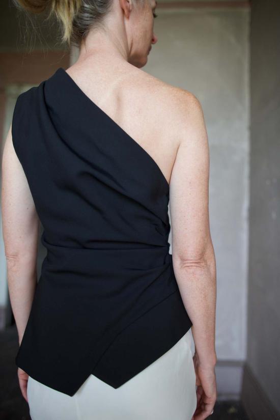  로에 셔츠 로헤 오프더숄더 라펠 탑 - ROHE