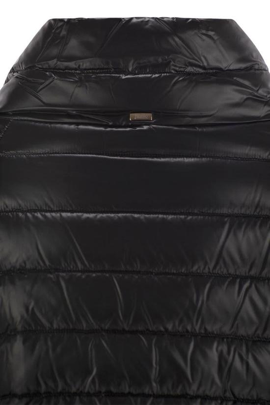 25FW 에르노 소피아 레귤러 핏 케이프 다운 자켓  PI0046DIC12017Z 9300 Black - HERNO