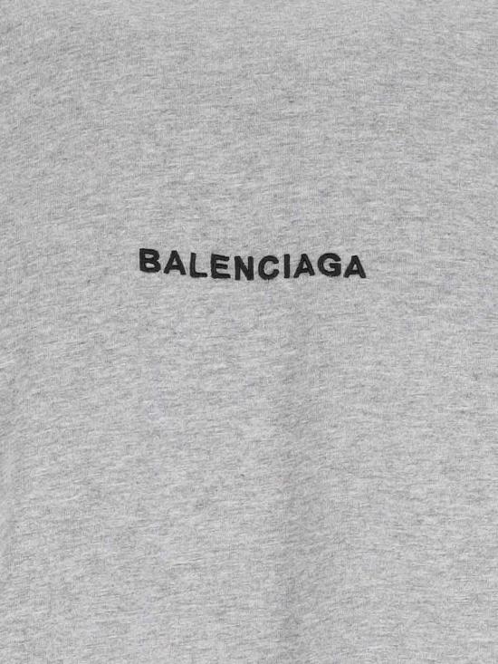 25FW 발렌시아가 유니폼 머치 오버사이즈 티셔츠 831305TSVH41300 Grey - BALENCIAGA