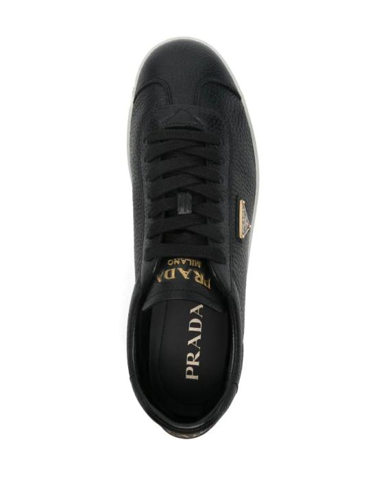 25FW 프라다 삼각 로고 레더 로우 스니커즈 2EE394FG000 013 F0632 NERO - PRADA