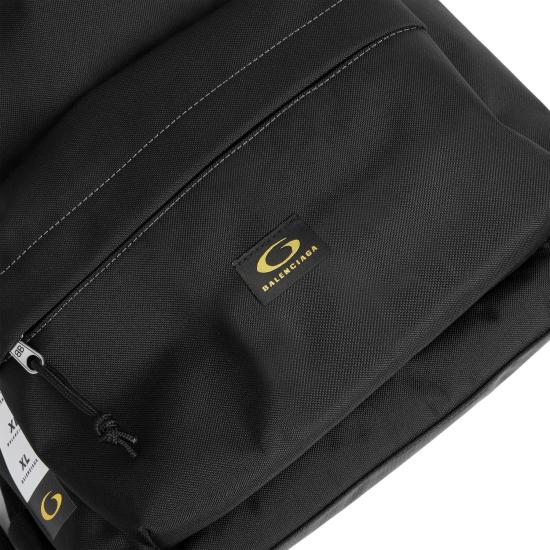 25FW 발렌시아가 로고 패치 익스플로러 백팩 5032212ABXY1078 BLACK YELLOW WHITE - BALENCIAGA