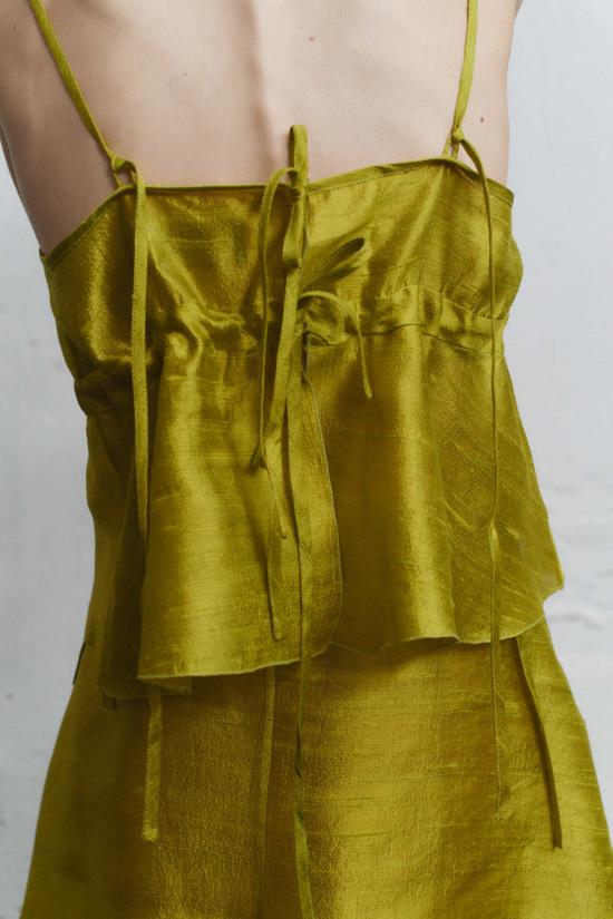  다두라 블라우스 다투라 피스타초 듀피온 스크런치 탑 - DATURA