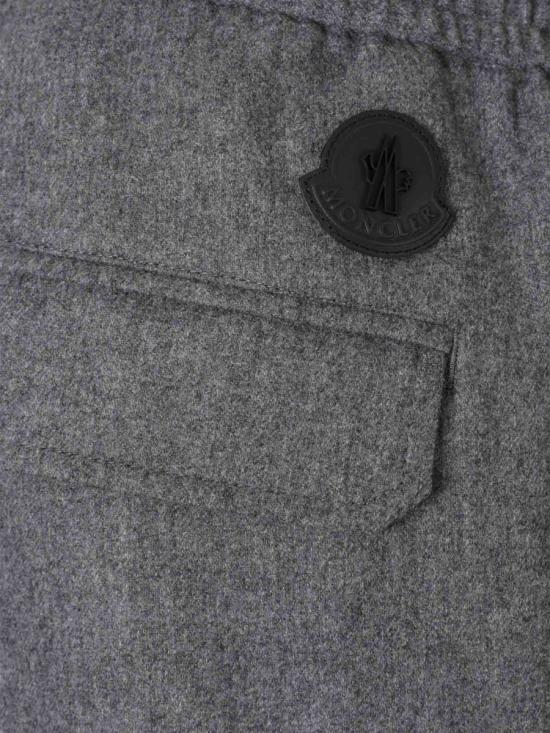 25FW 몽클레어 스트레이트 팬츠 K20912S00017596LQ 940 GREY - MONCLER