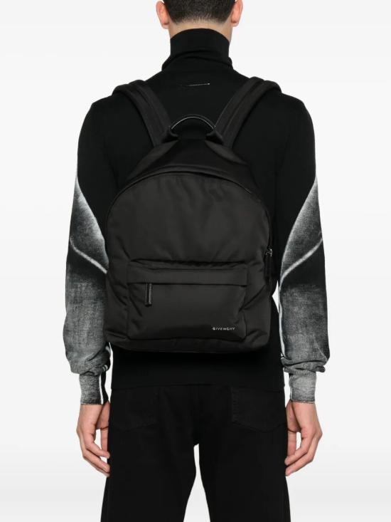 25FW 지방시 에센셜 U 나일론 백팩 BK50F3K1ZL 001 BLACK - GIVENCHY