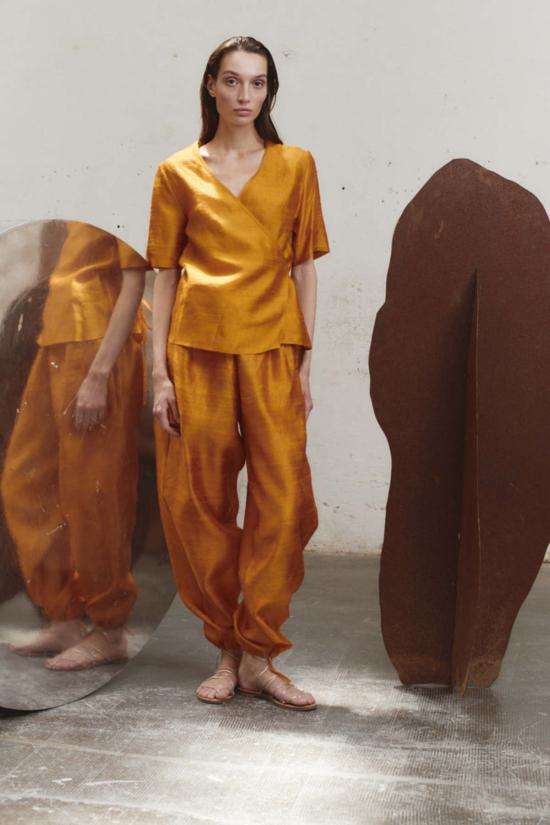  다두라 블라우스 다투라 앰버 듀피온 랩 탑