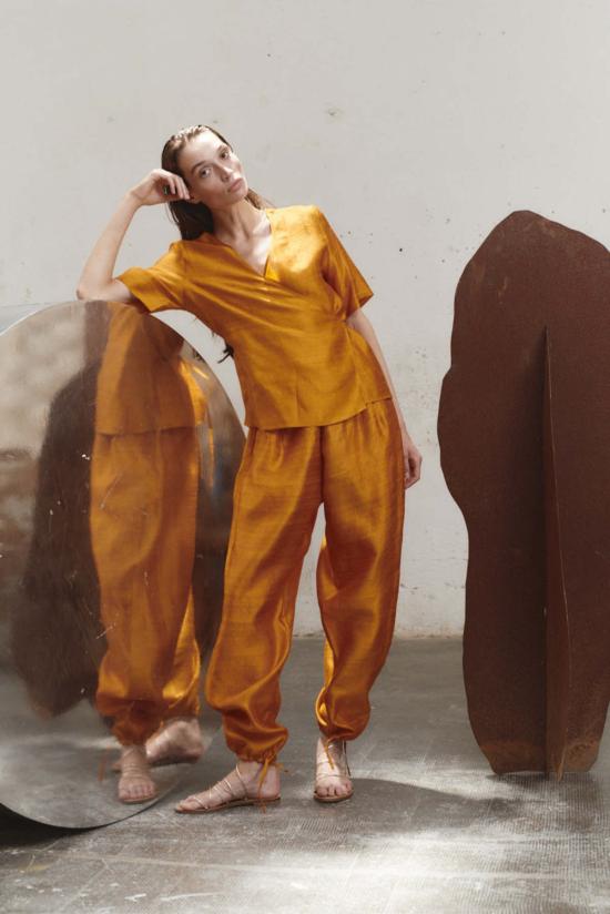  다두라 블라우스 다투라 앰버 듀피온 랩 탑 - DATURA