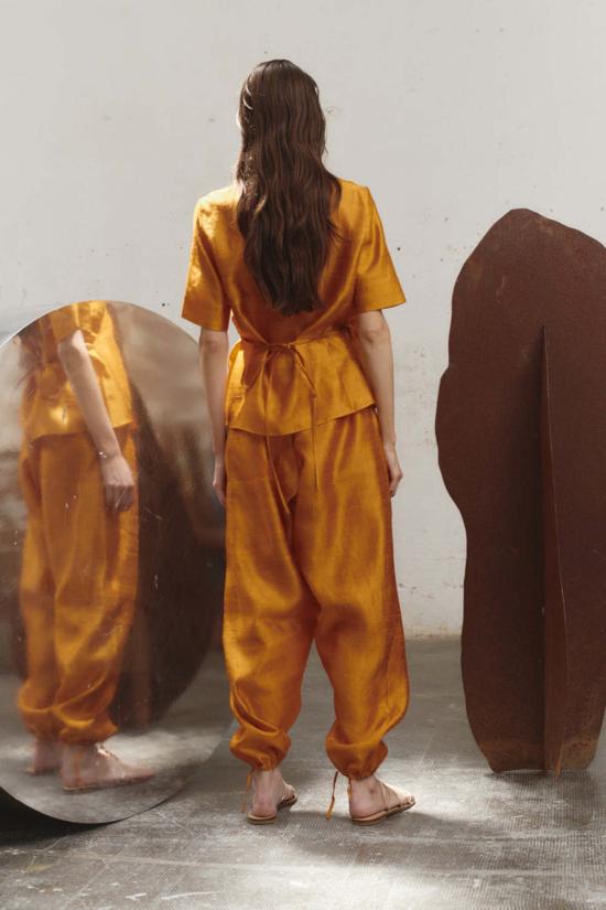  다두라 블라우스 다투라 앰버 듀피온 랩 탑 - DATURA