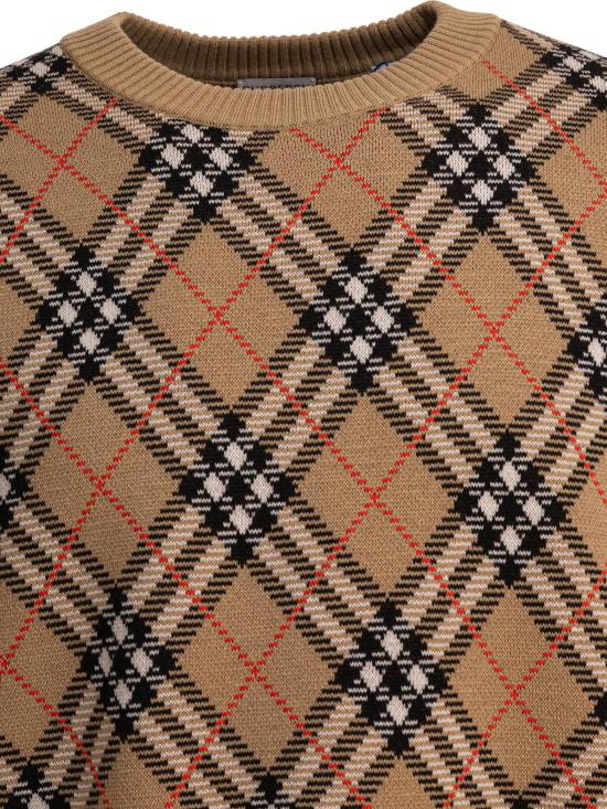 25FW 버버리 리버시블 체크 크루넥 스웨터  8111379 BEIGE - BURBERRY