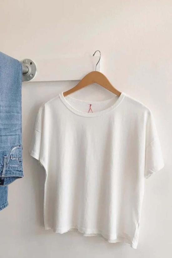  르 본 숍 반팔 티셔츠 Le Bon Shoppe Fille 티셔츠 클린 화이트 - Le Bon Shoppe