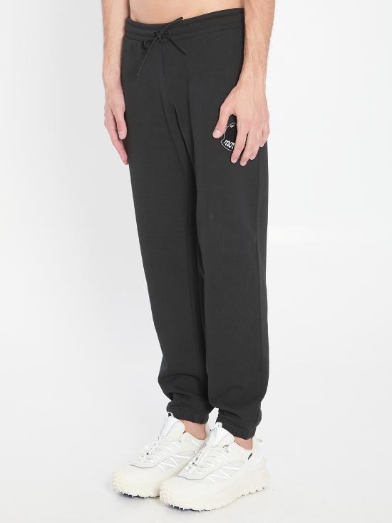 25FW 몽클레어 스트레이트 팬츠 K20918H0000589AZU998 black - MONCLER