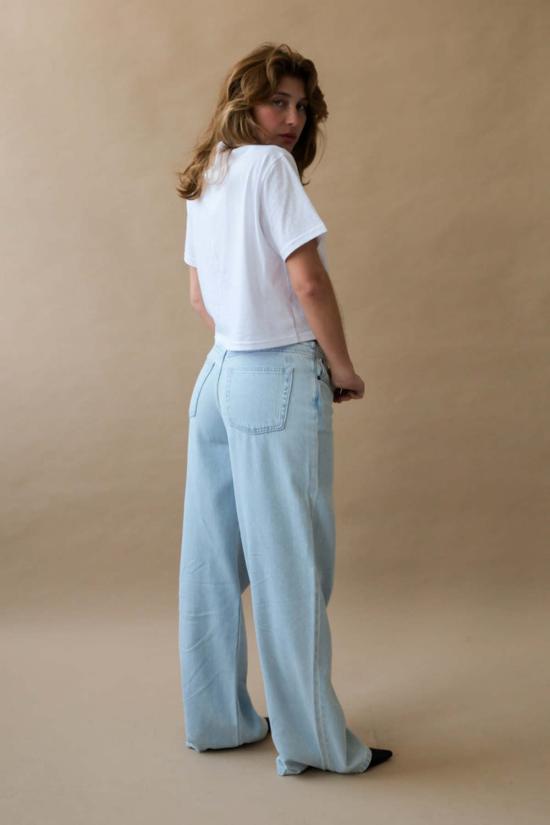  솔드아웃 엔와이씨 민소매 티셔츠 품절.NYC 크롭 퍼펙트 티셔츠 화이트 - SOLDOUT.NYC