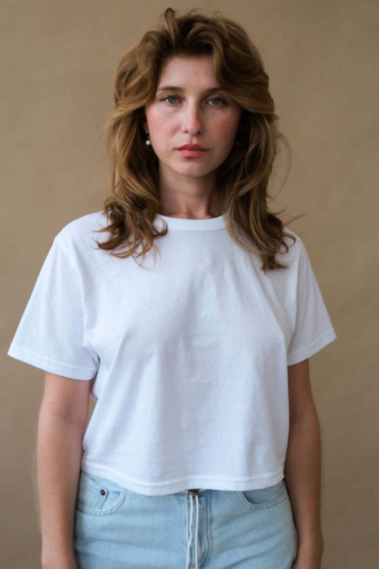  솔드아웃 엔와이씨 민소매 티셔츠 품절.NYC 크롭 퍼펙트 티셔츠 화이트 - SOLDOUT.NYC