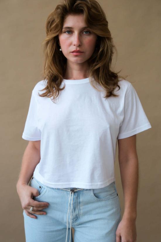  솔드아웃 엔와이씨 민소매 티셔츠 품절.NYC 크롭 퍼펙트 티셔츠 화이트 - SOLDOUT.NYC
