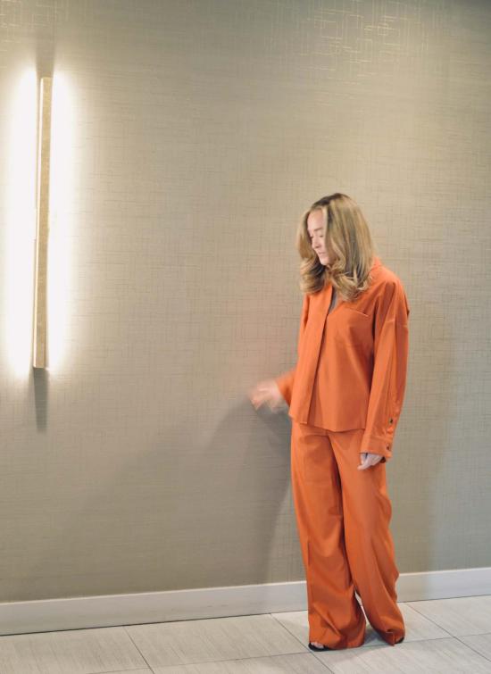  나인인더모닝 셔츠 나인 인 더 모닝 아만다 실크 버튼 다운  러스트 - NINE IN THE MORNING