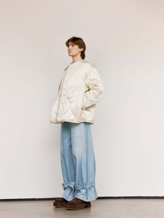  JW앤더슨 자켓 JW 앤더슨 아이보리 나일론 오버사이즈 퀼팅 재킷