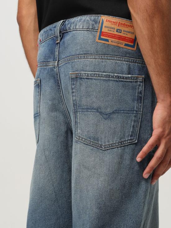 25FW 디젤 2001 D 매크로 릴렉스 핏 데님 팬츠 A115980DBEB 01 Blue - DIESEL