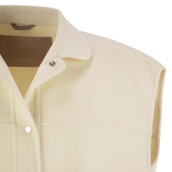 25FW 에르노 베스트 GI00037DR NATURAL - HERNO