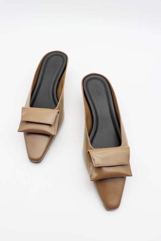  세인트아그니 뮬/슬리퍼 세인트 아그니 쁘띠 파우치 힐 - ST.AGNI