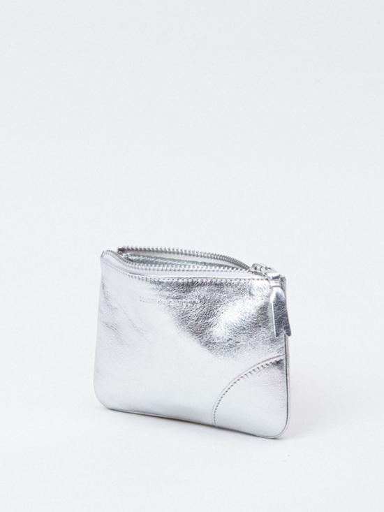 25FW 꼼데가르송 클래식 레더 라인 파우치 SA8100G Silver - COMME DES GARCONS