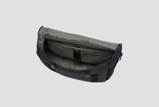 25FW 포터 모노크롬 메신저백 755 19846 10 - PORTER