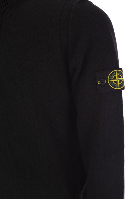 25FW 스톤 아일랜드 하프 집업 니트 스웨터 K2S155100040S00A3V0029 BLACK DOM - STONE ISLAND