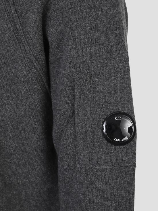 25FW 씨피 컴퍼니 램스울 크루넥 스웨터 19CMKN040A110149A978 DARK SHADOW DOM - C.P. COMPANY