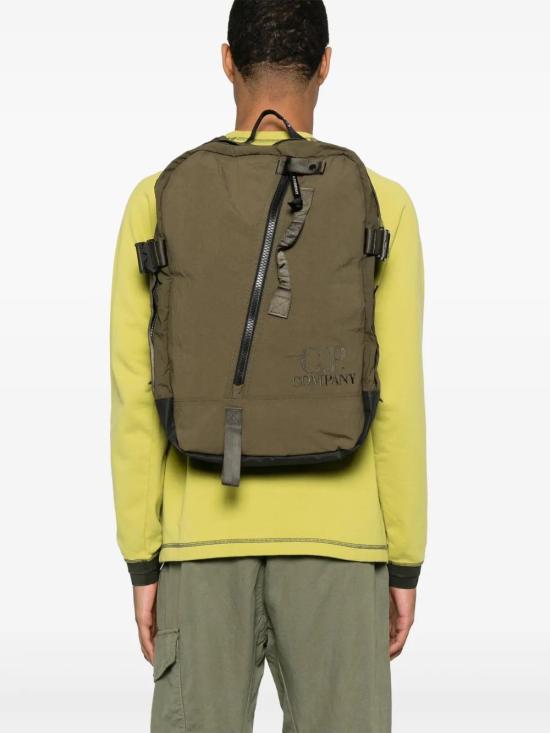 25SS 씨피 컴퍼니 백팩 18CMAC174A110188G683 IVY GREEN - C.P. COMPANY