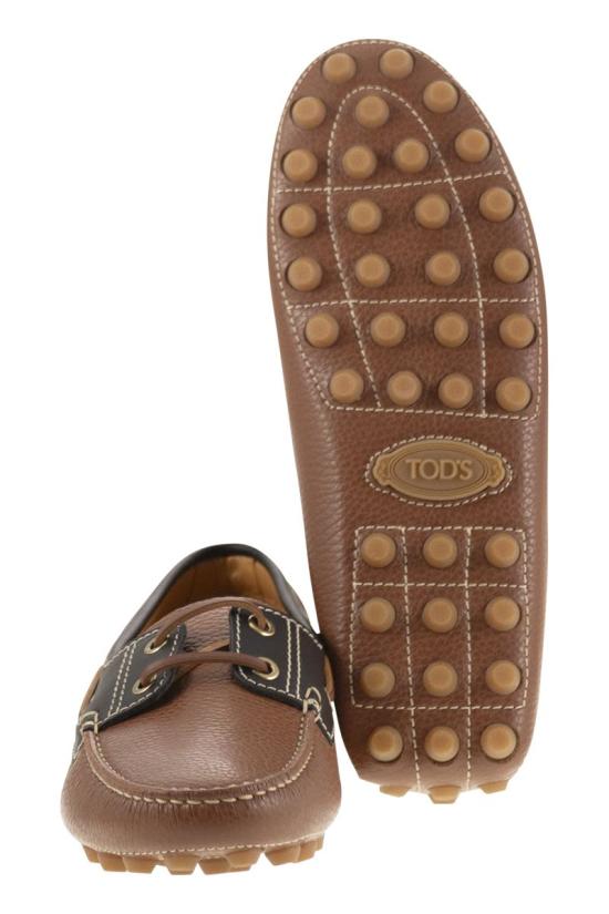 25SS 토즈 로퍼 XXW52K05300U1H YX01 LEATHER BLACK - TODS