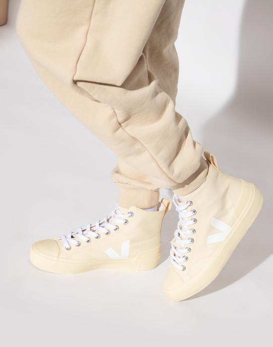  베자 스니커즈 PA0102898A BEIGE - VEJA