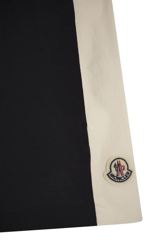  몽클레어 숏팬츠 J10938H0001689AJU778 NAVY - MONCLER