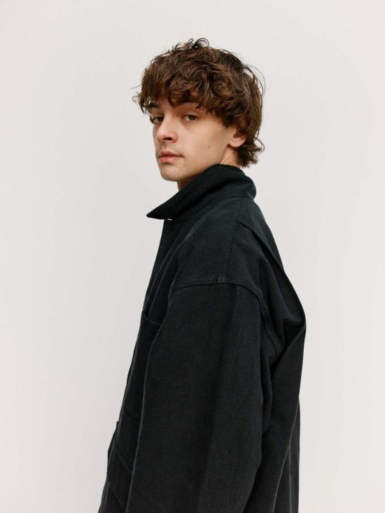  맨틀 데님 자켓 R19 J2 올블랙 데님 제복 재킷 - MAN-TLE