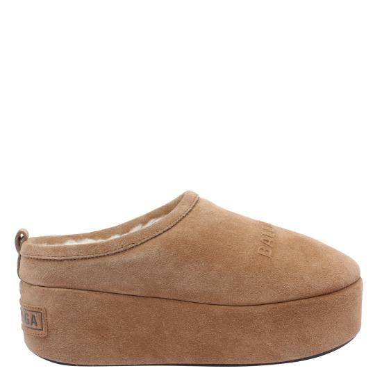 25FW 발렌시아가 알래스카 소프트 플랫폼 뮬 825258 WBFC12200