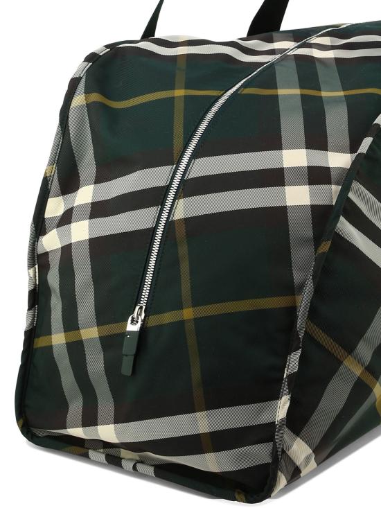 25FW 버버리 라지 쉴드 토트  8083439 Green - BURBERRY