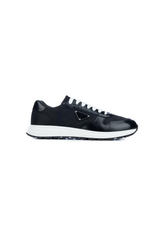 26FW 프라다 프랙스 2.0 스웨이드 시어링 로우탑 스니커즈 2EE443FG0003LF5 F0632 NERO1