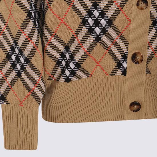 25FW 버버리 체크 울 가디건  8110579C1309 SAND IP CHECK - BURBERRY