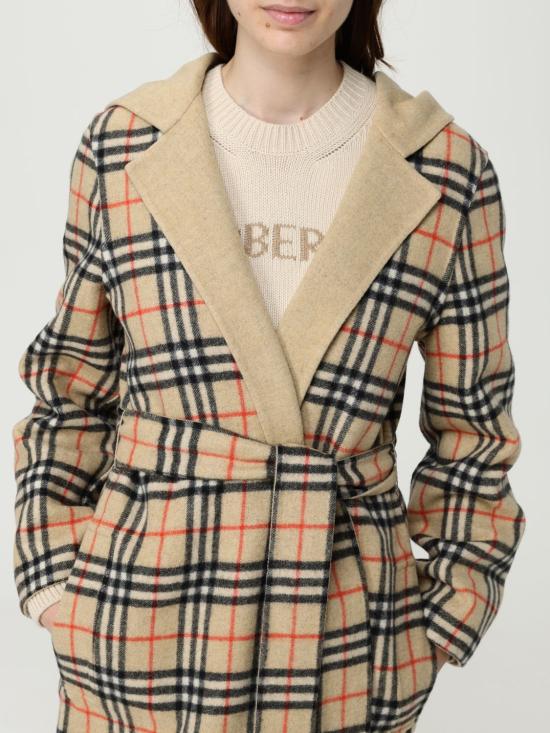 25FW 버버리 리버시블 울 후드 랩 코트 8113069 Sand - BURBERRY