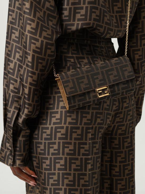 25FW 펜디 지갑 8M0365A98P F0A6E Tobacco - FENDI