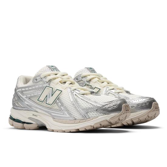 25FW 뉴발란스 1906 스니커즈 M1906REE - NEW BALANCE