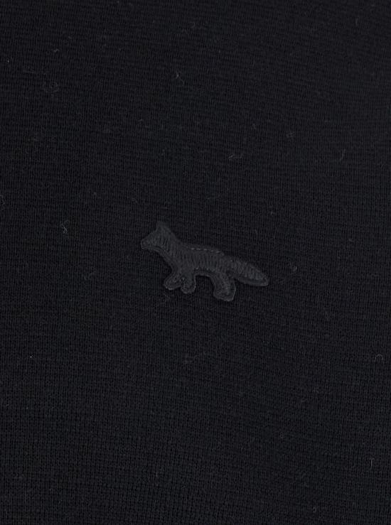 25FW 메종키츠네 테크니컬 메리노 울 스웨터 PM00813KT1168P199 Black - MAISON KITSUNE