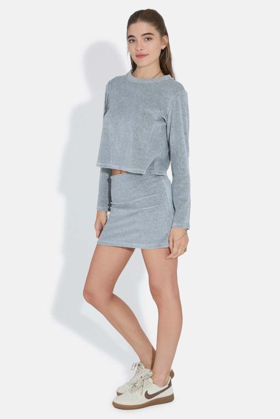  더 타일 클럽 숏 스커트 타일 클럽 케이디 벨루어 미니 스커트 - THE TILE CLUB