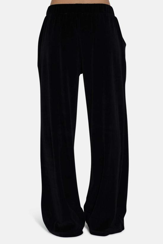  더 타일 클럽 스트레이트 팬츠 타일 클럽 마리 벨루어 팬츠 - THE TILE CLUB