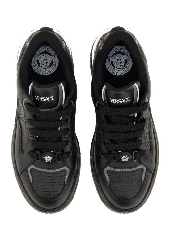 25FW 베르사체 스니커즈 1020593 1A146151B00P Black - VERSACE