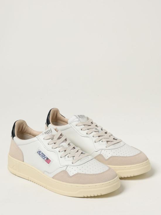 26SS 오트리 메달리스트 로우 스니커즈 AULM LS21 White - AUTRY