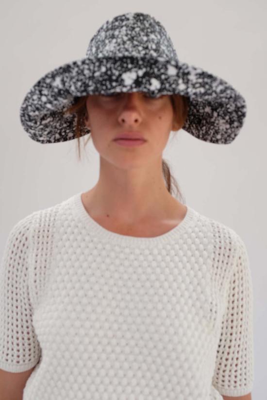  베클리나 버킷햇 Beklina Palma  스플래터 블랙 - BEKLINA