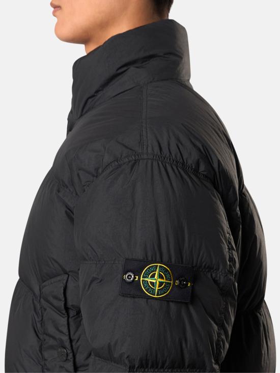 25FW 스톤 아일랜드 크링클 랩스 NY 리사이클 나일론 다운 자켓 K2S154100010S0A23V0029 BLACK DOM - STONE ISLAND