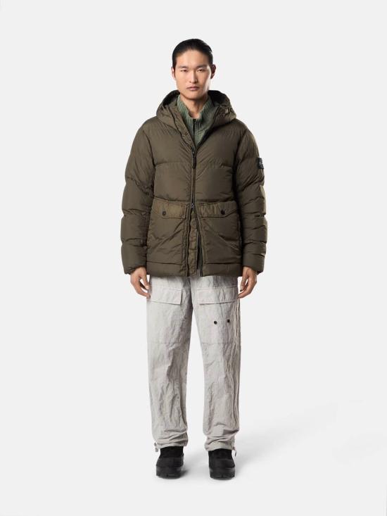 25FW 스톤 아일랜드 크링클랩스 와펜 패치  후드 다운 자켓 K2S154100011S0A23V0054 MILITARY GREEN DOM - STONE ISLAND