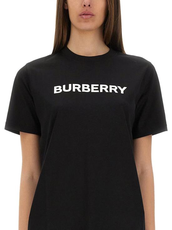 25SS 버버리 로고 코튼 티셔츠  8080324 A1189 Black - BURBERRY