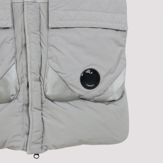 25FW 씨피 컴퍼니 에코 크롬 R 믹스드 후드 다운 질레 19CMVE028A006369M 331 GREY - C.P. COMPANY