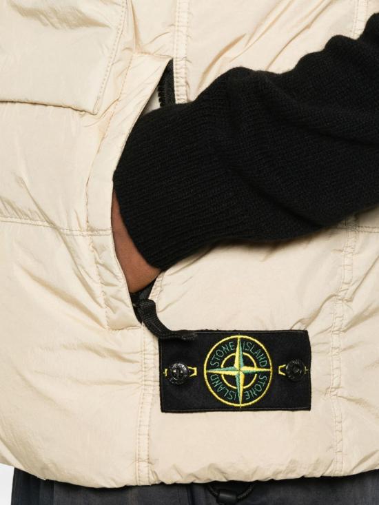 25FW 스톤 아일랜드 크링클 랩스 NY 리사이클 나일론 다운 베스트 K2S15G100003 S0A23V009A - STONE ISLAND